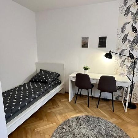 Warszawa Krucza Pokoje Buitenkant foto