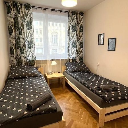 Warszawa Krucza Pokoje Buitenkant foto