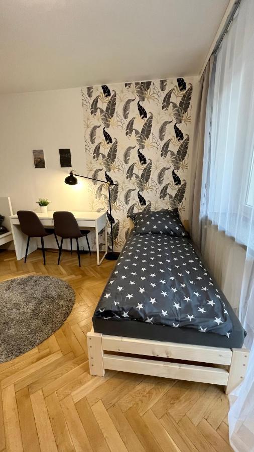 Warszawa Krucza Pokoje Buitenkant foto