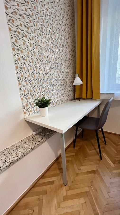 Warszawa Krucza Pokoje Buitenkant foto